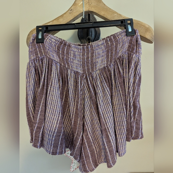 Free People She Will Be Loved Shorts Size M Loose Fit Stripe Purple & Maroon - Picture 3 of 4